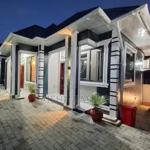 1bdrm Apartment in Kimara for rent