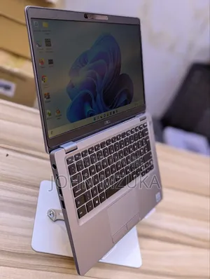 Laptop Dell Latitude 5310 8GB Intel Core I5 SSD 256GB
