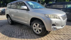 Toyota Vanguard 2008 Silver