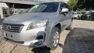 Toyota Vanguard 2008 Silver