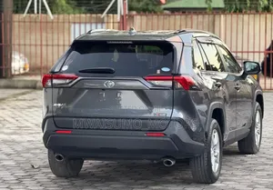 Toyota RAV4 Hybrid 2019 Gray