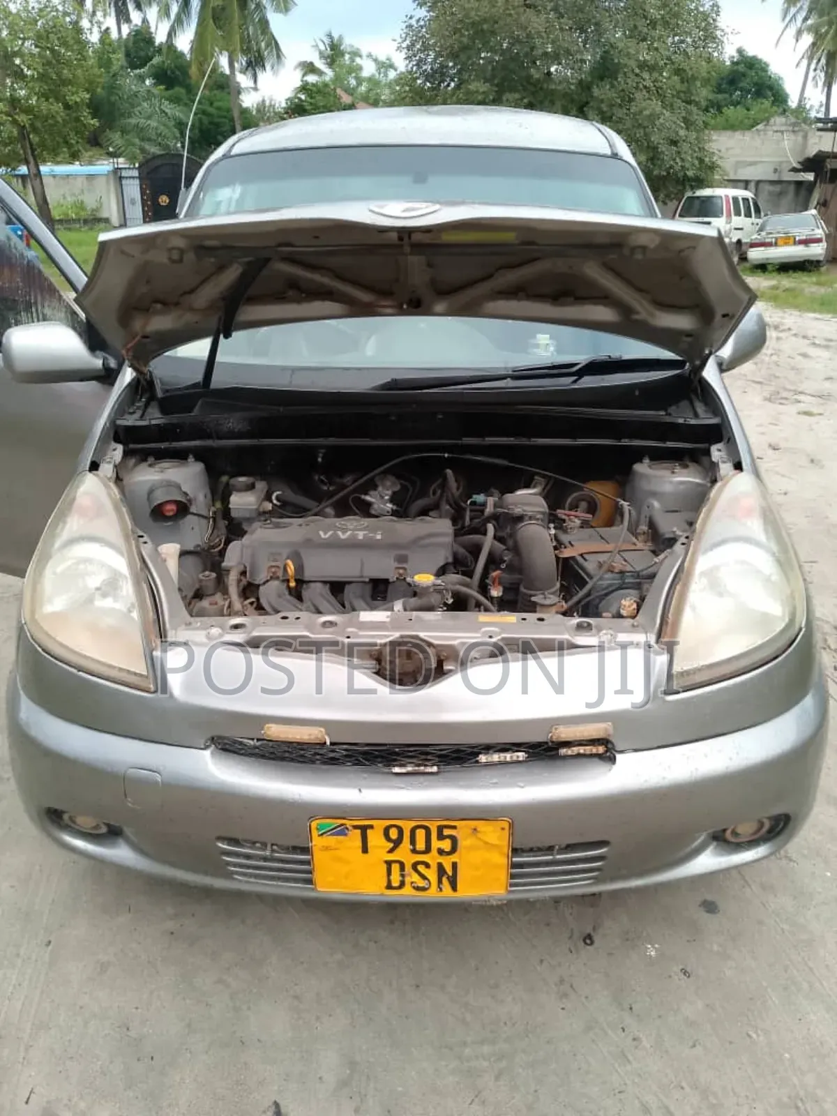 Toyota Fun Cargo 2004 Gray