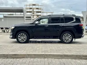 New Toyota Land Cruiser 2024 Black