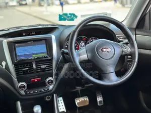 Subaru Forester 2011 Pearl