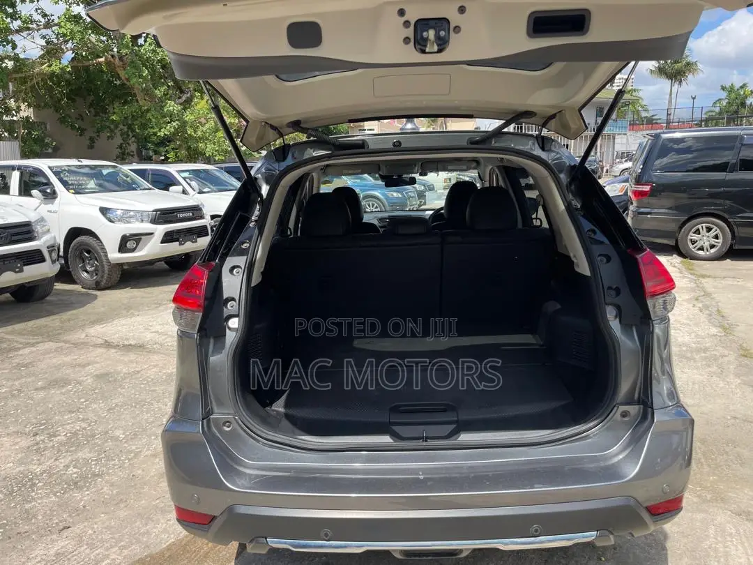 Nissan X-Trail 2.0 Hybrid FWD 2019 Gray