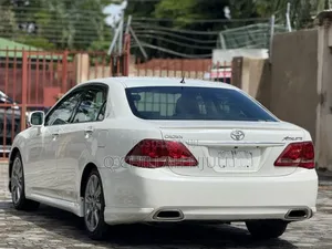 Toyota Crown 2008 White