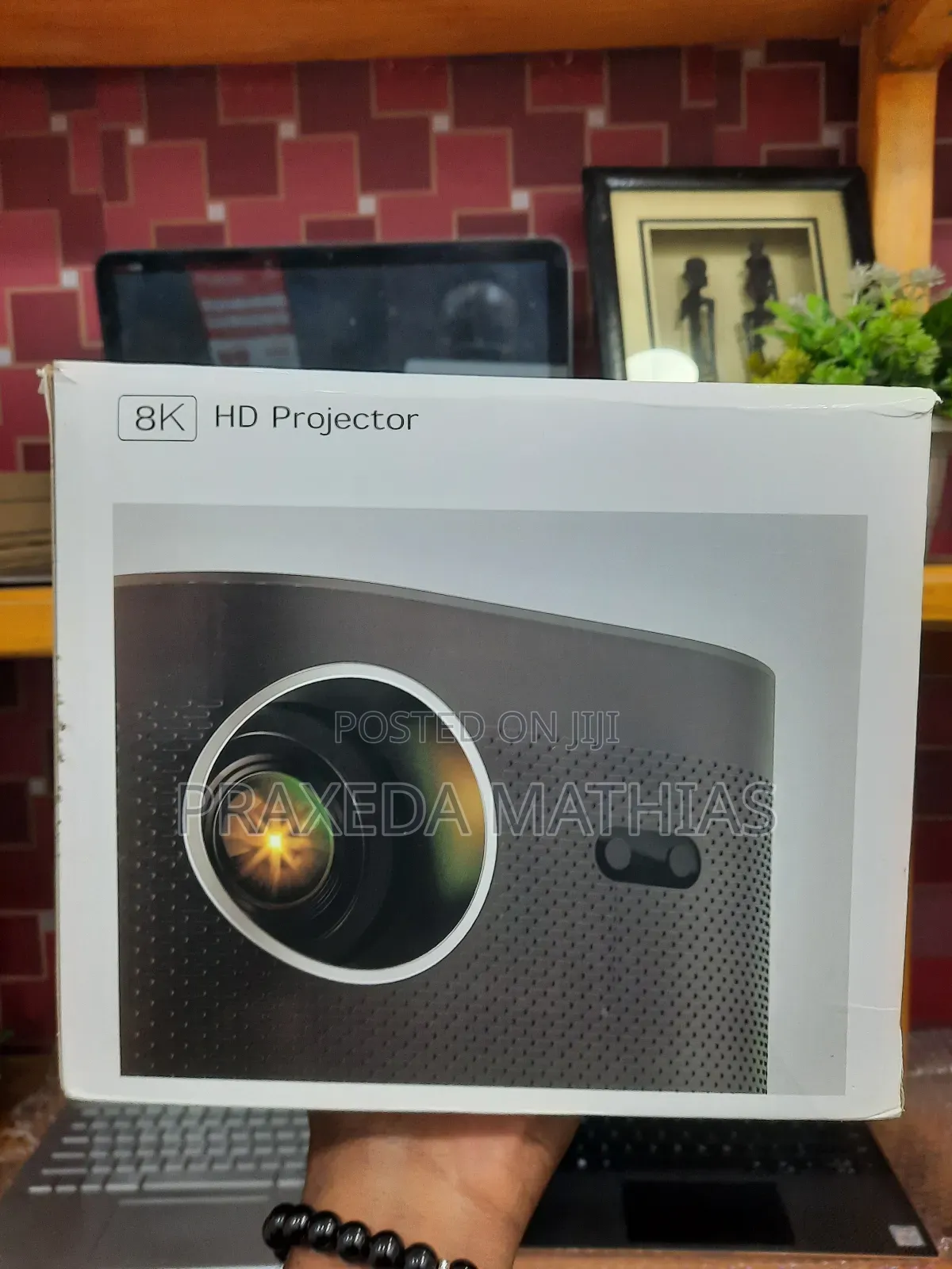 Smart Android Projector Resoln