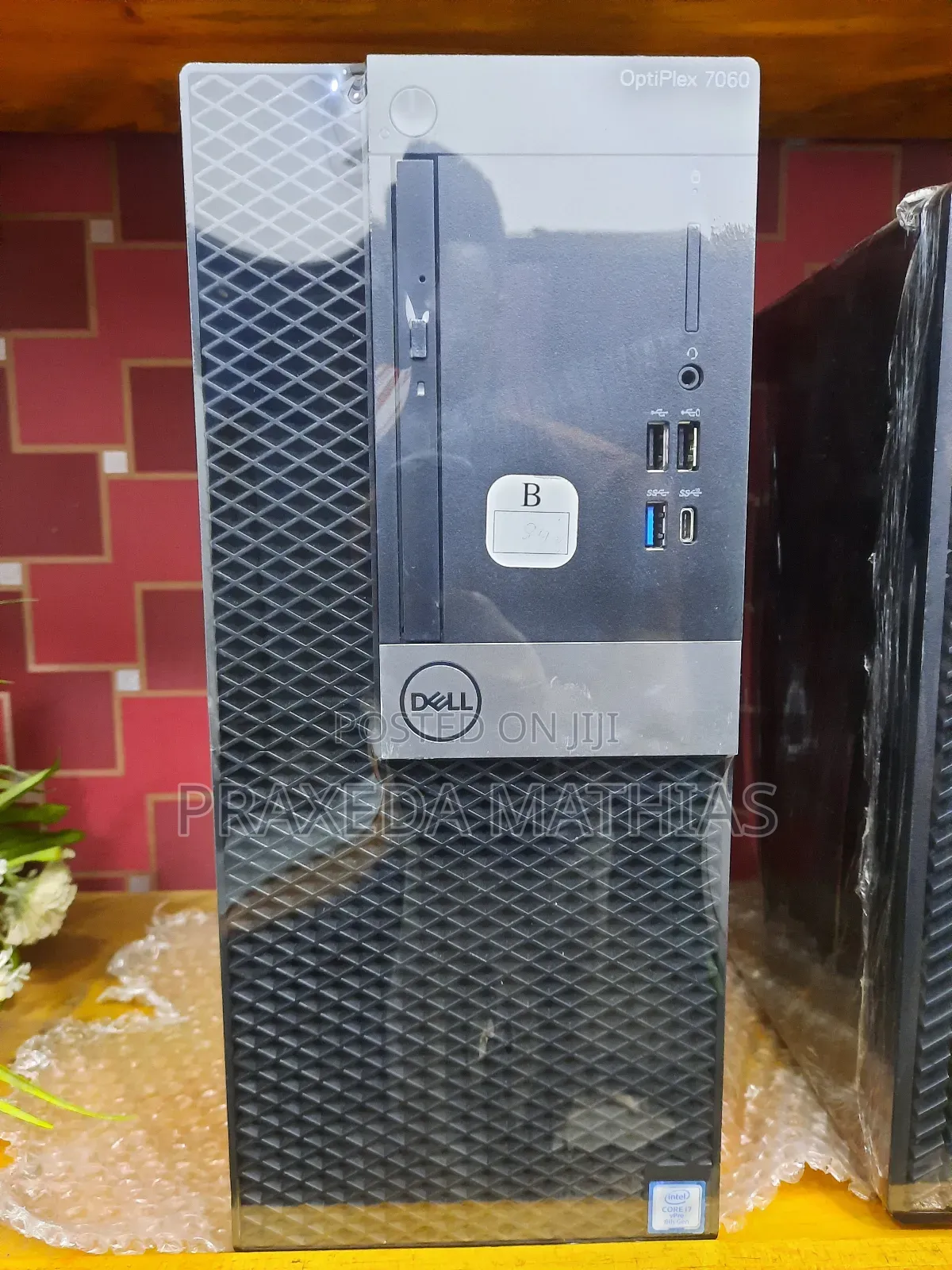 Desktop Computer Dell OptiPlex 7760 8GB Intel Core I7 SSD 500GB
