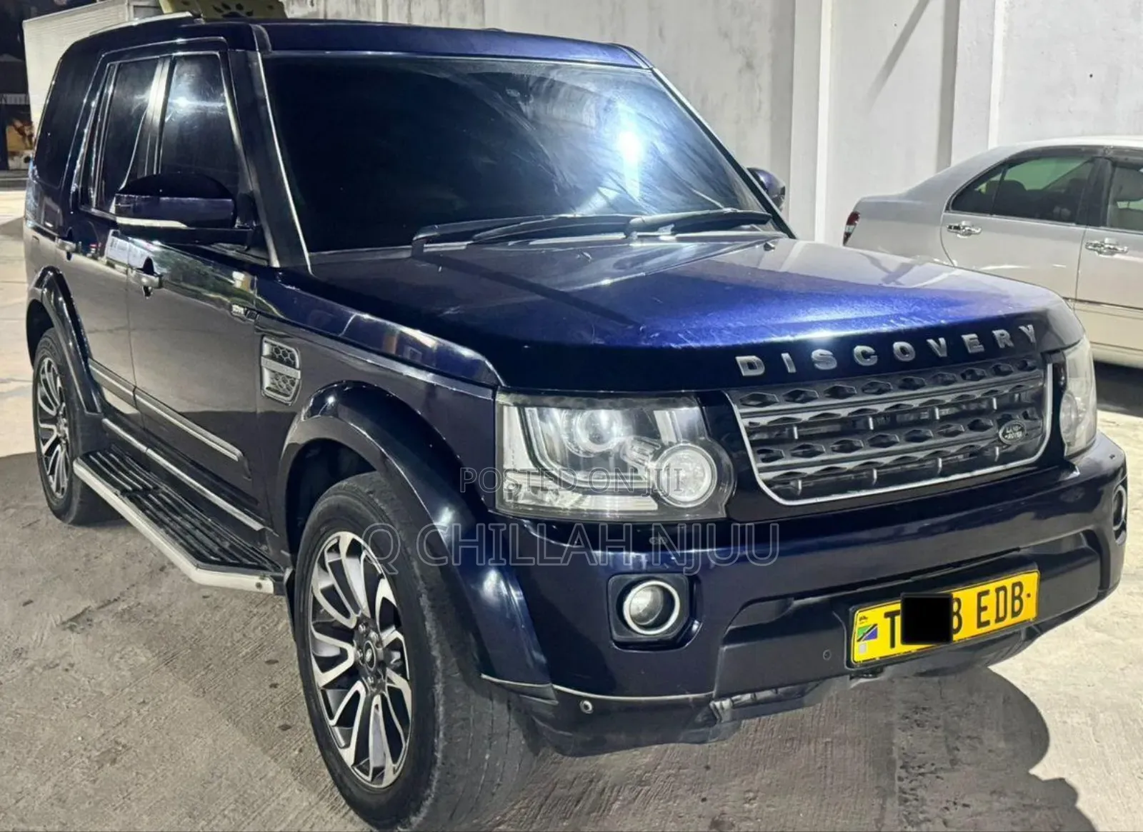 Land Rover Discovery 2015 Blue