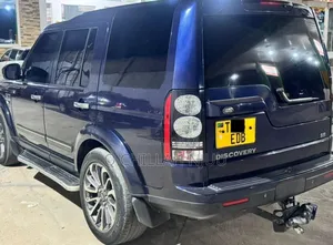 Land Rover Discovery 2015 Blue