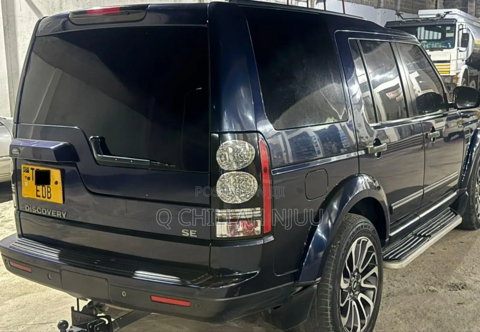 Land Rover Discovery 2015 Blue