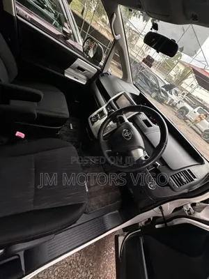 Toyota Noah 2012 White