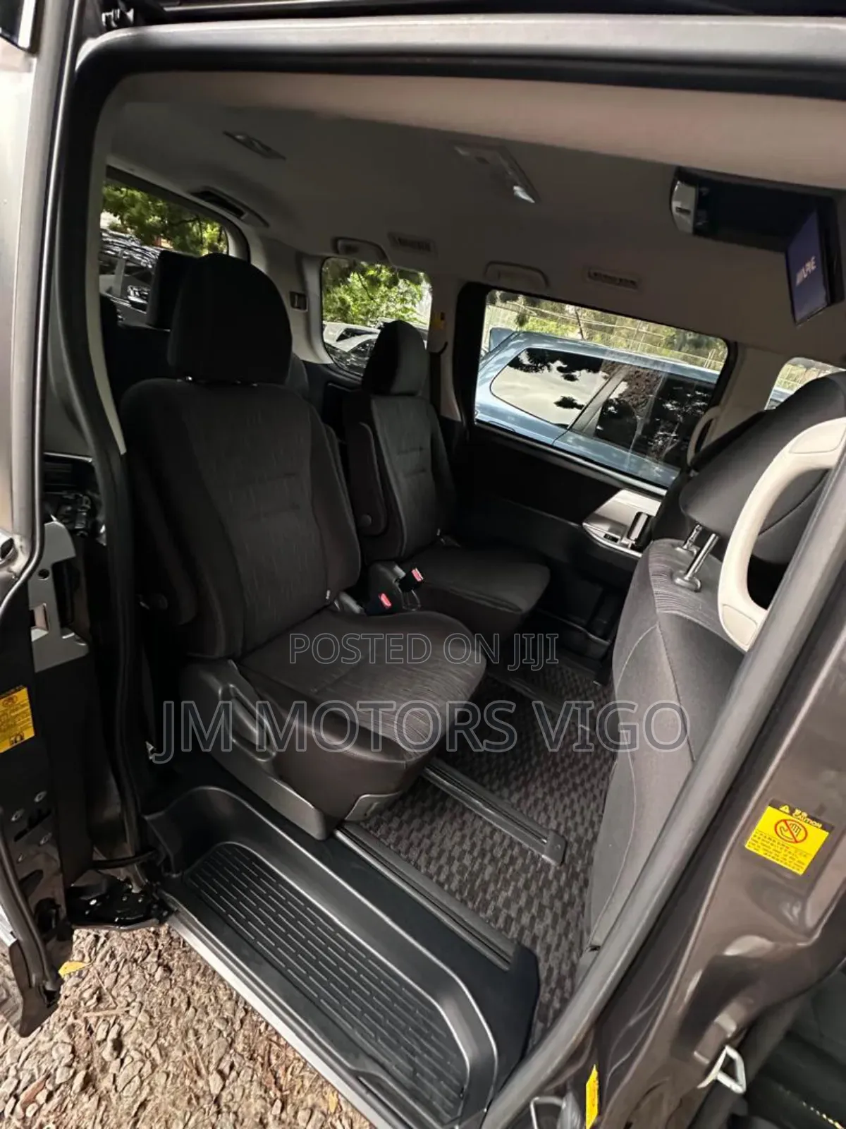 Toyota Noah 2011 Gray