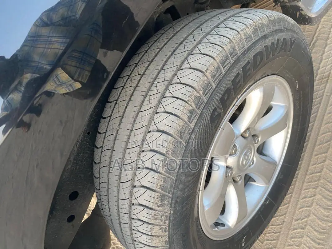 Toyota Land Cruiser Prado 2006 Black