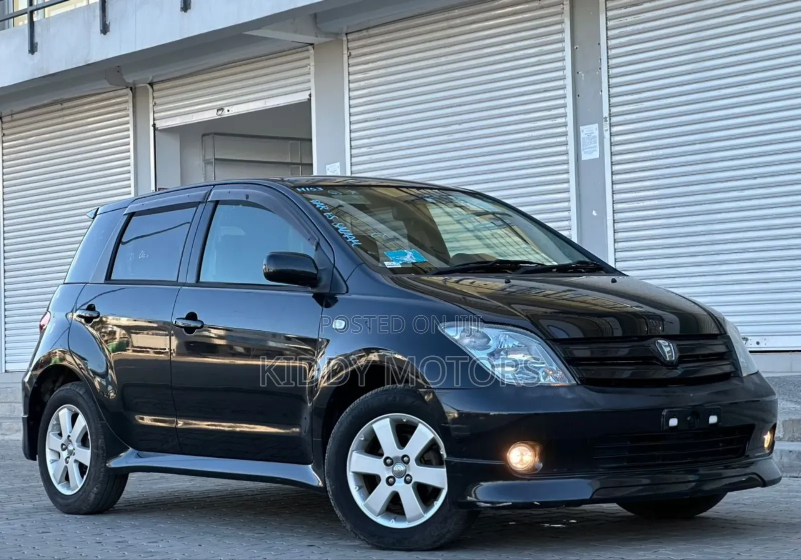 Toyota IST 2004 Black