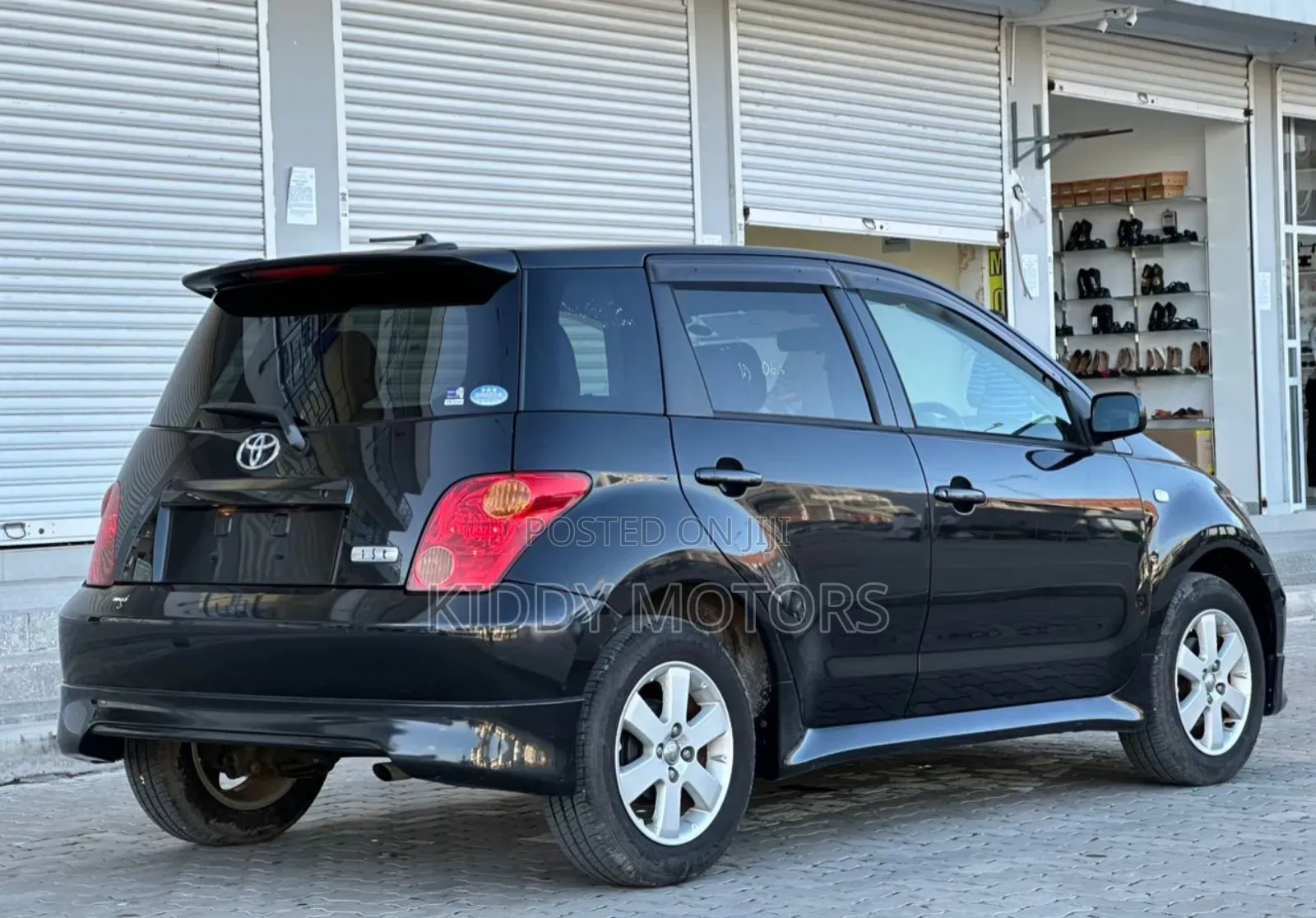 Toyota IST 2004 Black