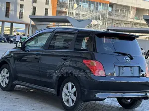 Toyota IST 2004 Black