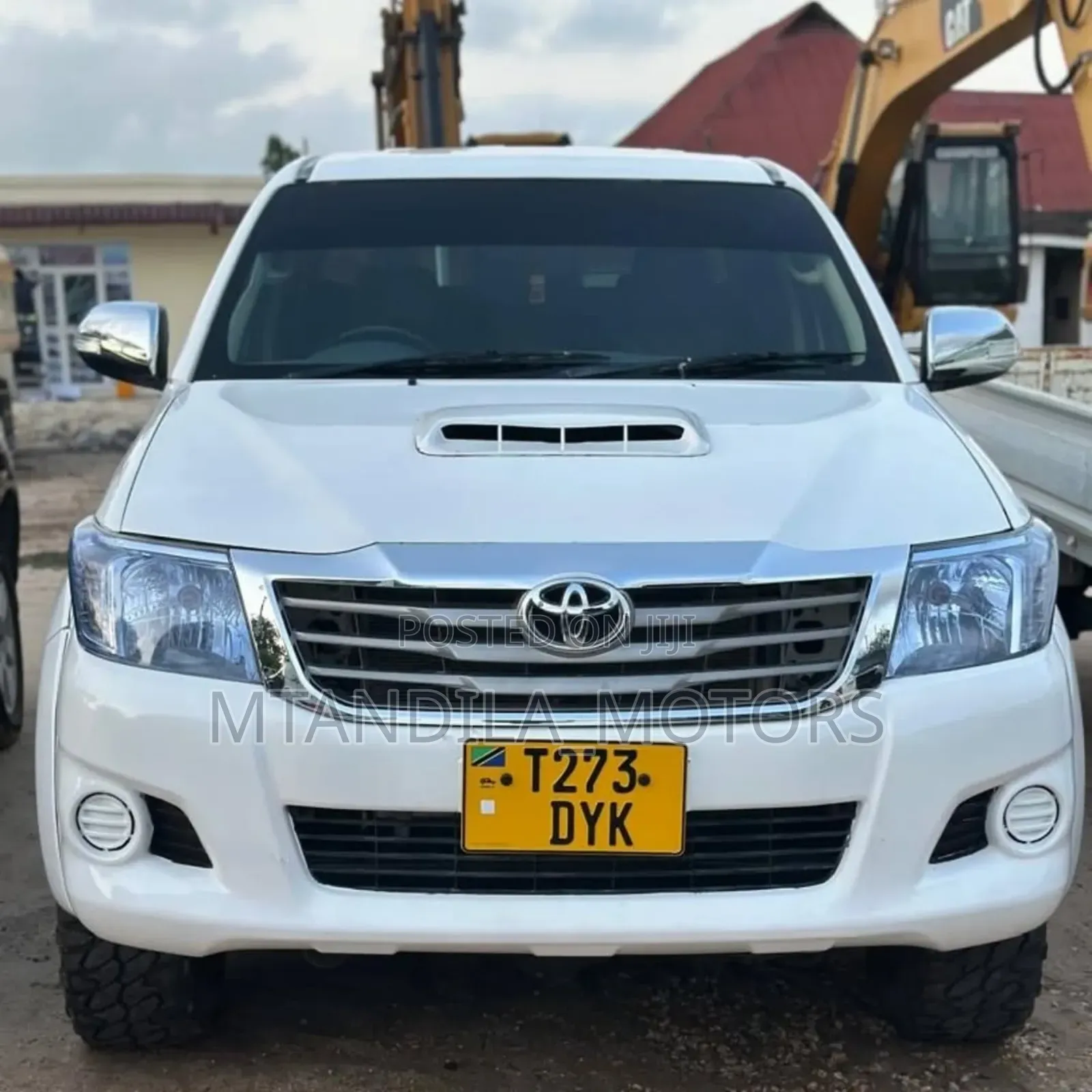 Toyota Hilux 2012 White