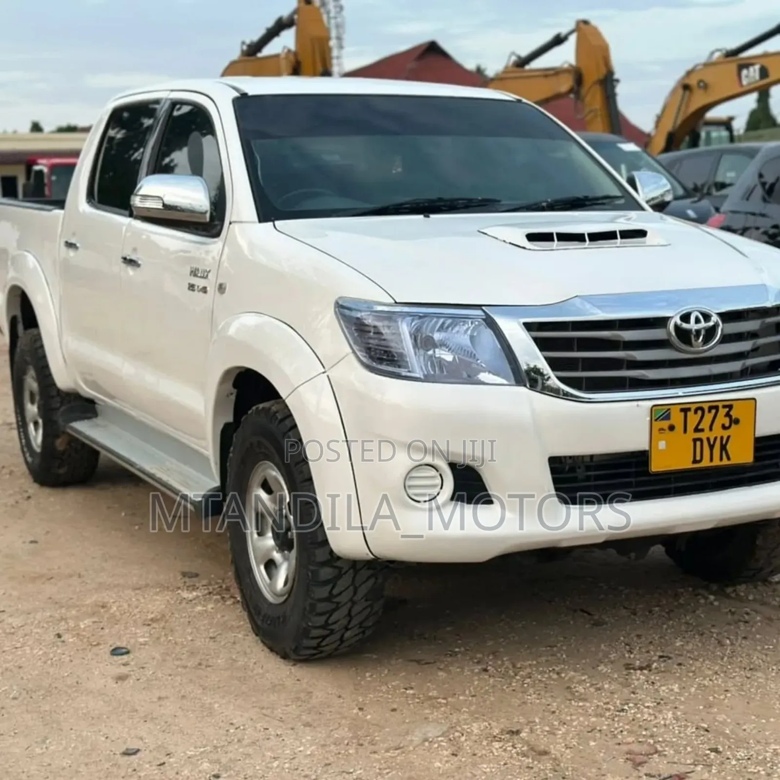 Toyota Hilux 2012 White