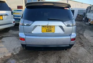 Photo - Mitsubishi Outlander 2010 Silver
