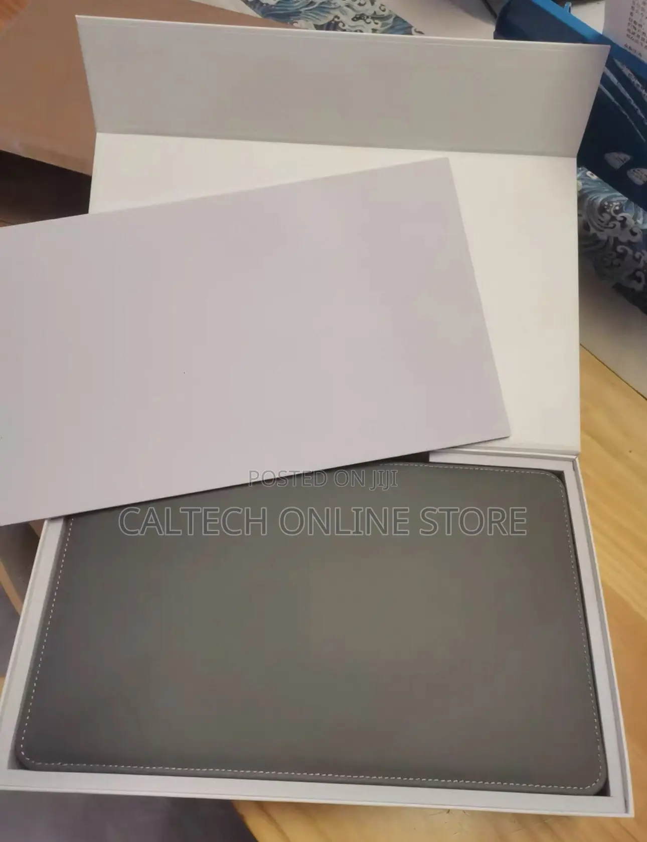 Portable Dual-Screen Monitor
