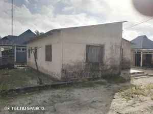 5bdrm House in Tanzania Daresalaam, Ilala for sale