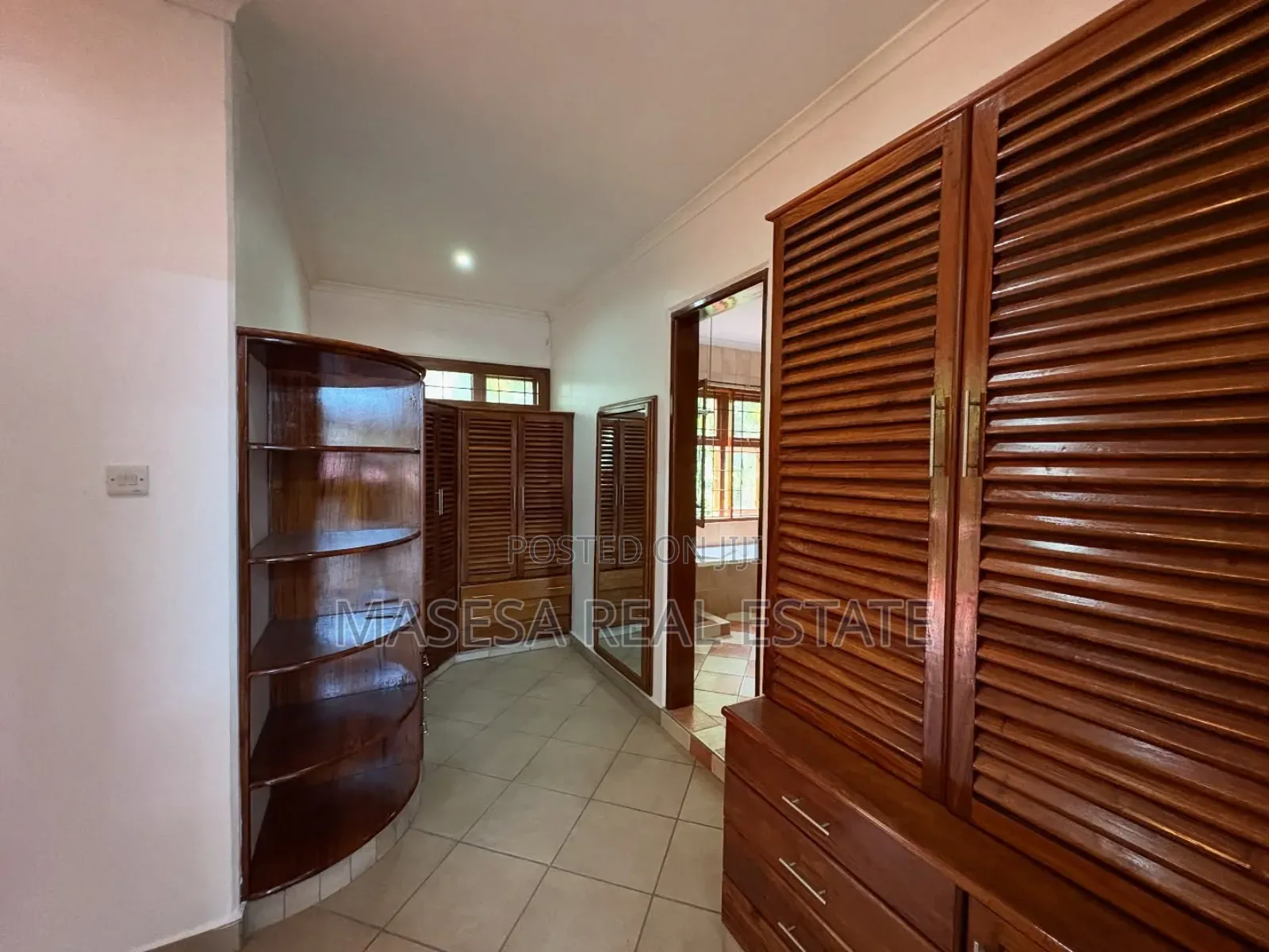 5bdrm Villa in Oyster Bay for rent