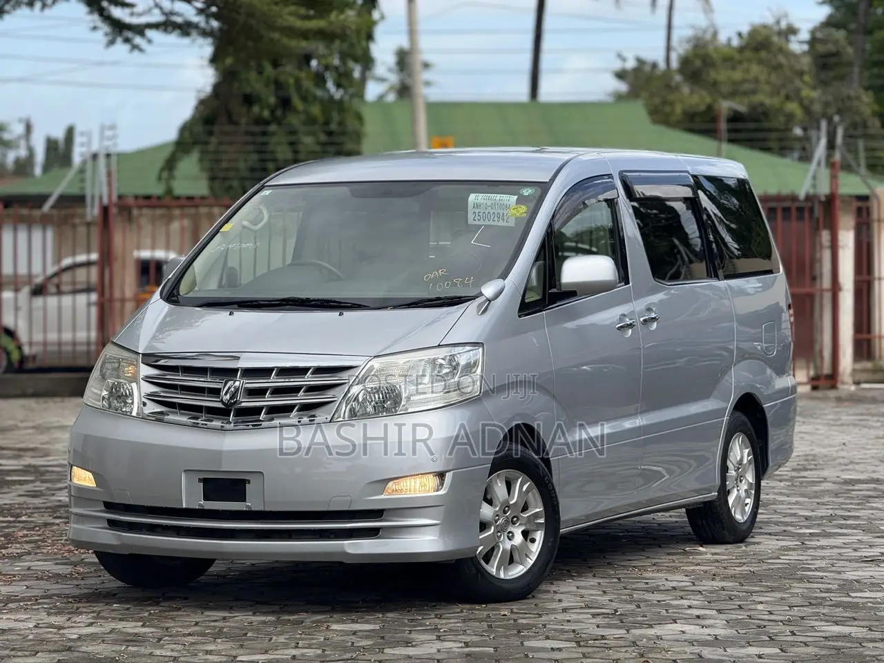 Toyota Alphard 2.4 Petrol FWD 2005 Silver