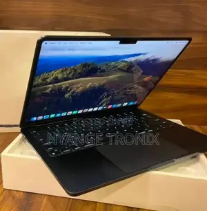 New Laptop Apple MacBook Air 2024 M3 13-Inch 8GB Apple M3 SSD 256GB