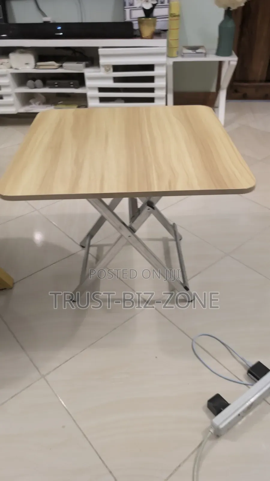 Meza 60x60 X50cm (Table) Flexible