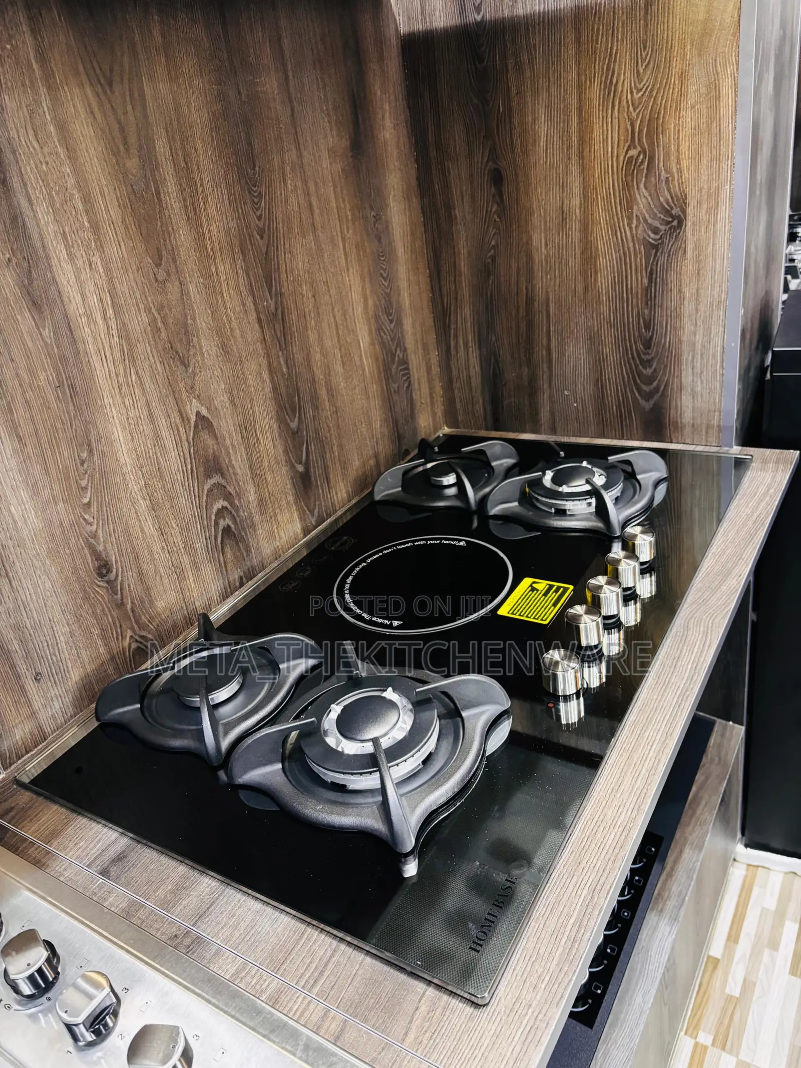 Homebase Built in Cooker 4 Gas 1 Ceramic Hot Plate