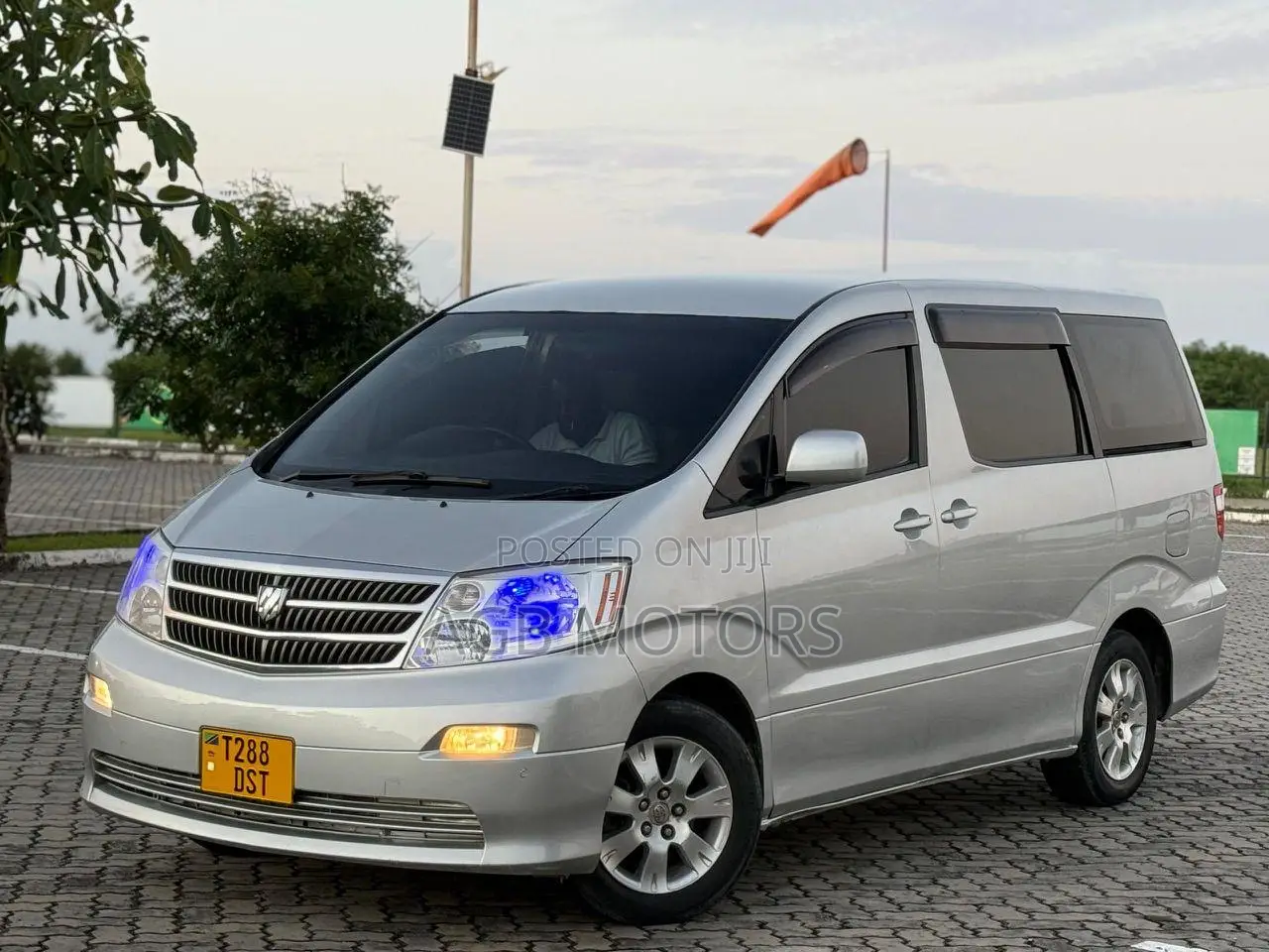 Toyota Alphard 2004 Silver