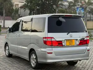Toyota Alphard 2004 Silver