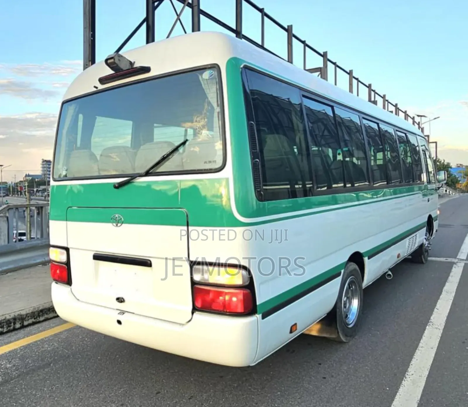 Toyota Coaster 2007 White