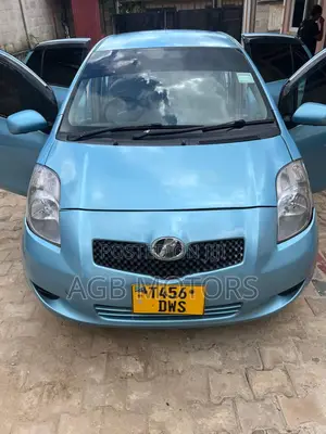 Toyota Vitz 2006 Blue