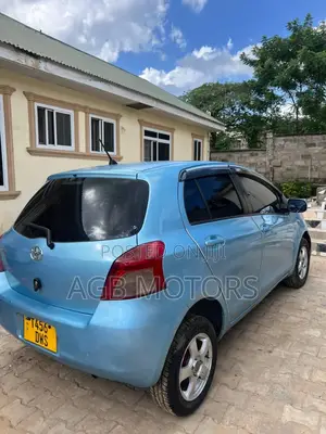Toyota Vitz 2006 Blue