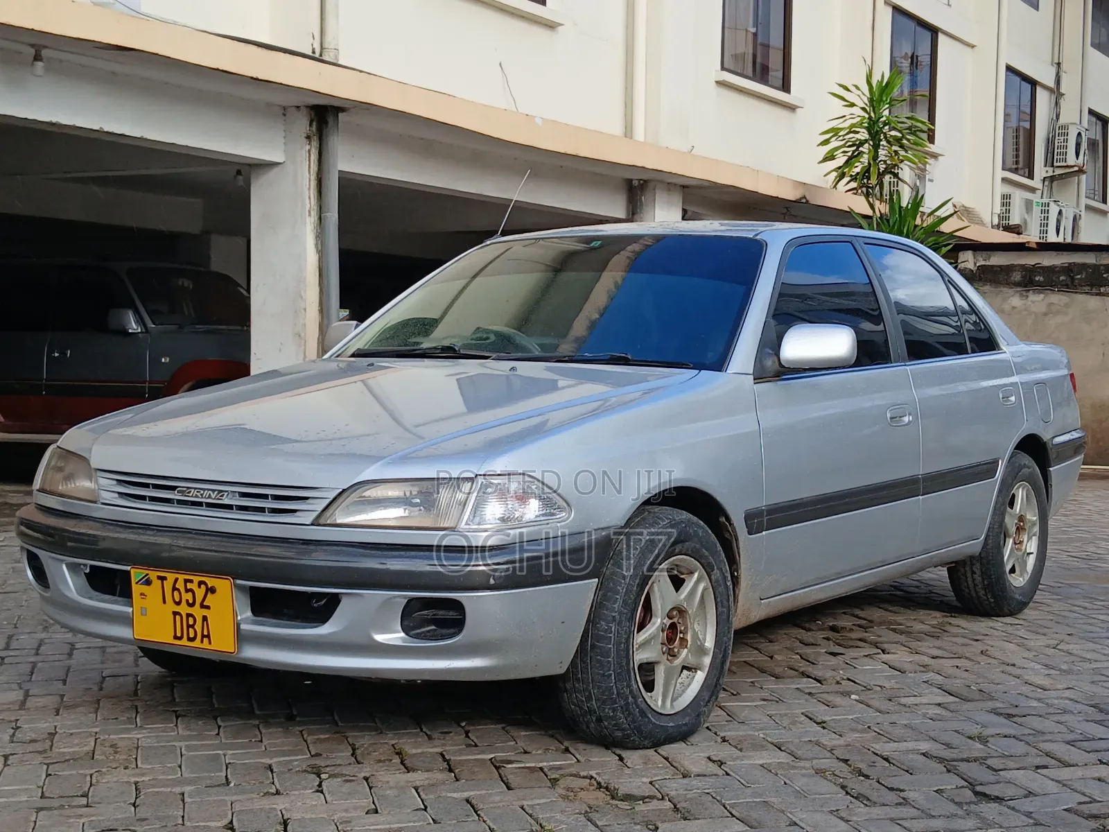 Toyota Carina 2000 Silver