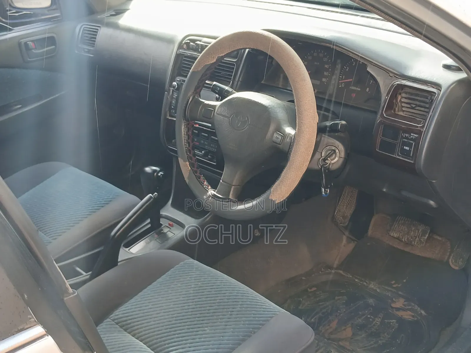 Toyota Carina 2000 Silver