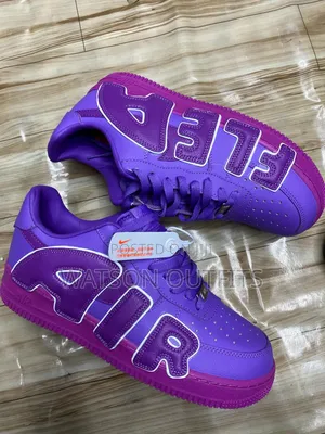Trendy Men's Leather Sneakers Original and New