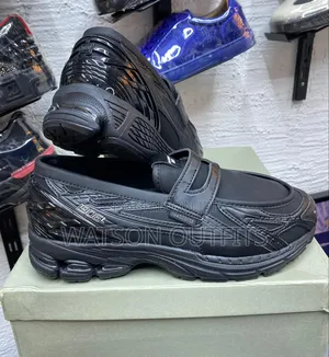 Men's New Balance Shoes Za Ngozi Original Na Pretty Looking