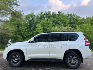 Toyota Land Cruiser Prado 2.8 D-4D 2015 White