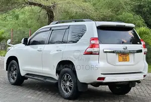 Toyota Land Cruiser Prado 2.8 D-4D 2015 White