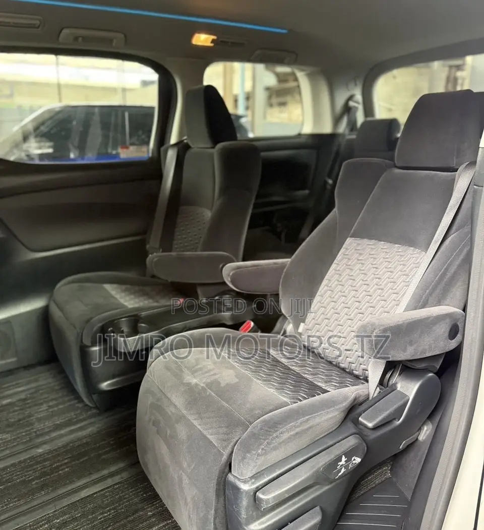 Toyota Vellfire 2015 White