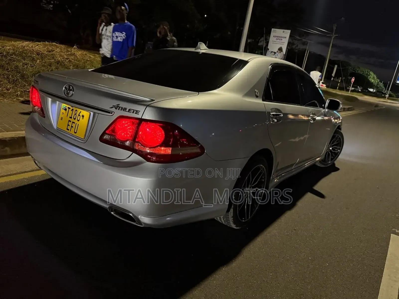 Toyota Crown 2010 Silver