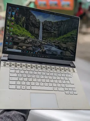 Laptop Alienware Area-51m 16GB Intel Core I7 SSD 2T