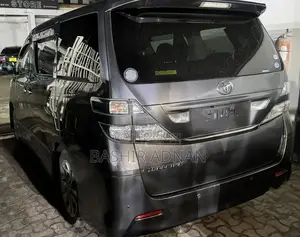 Toyota Vellfire 2010 Gray