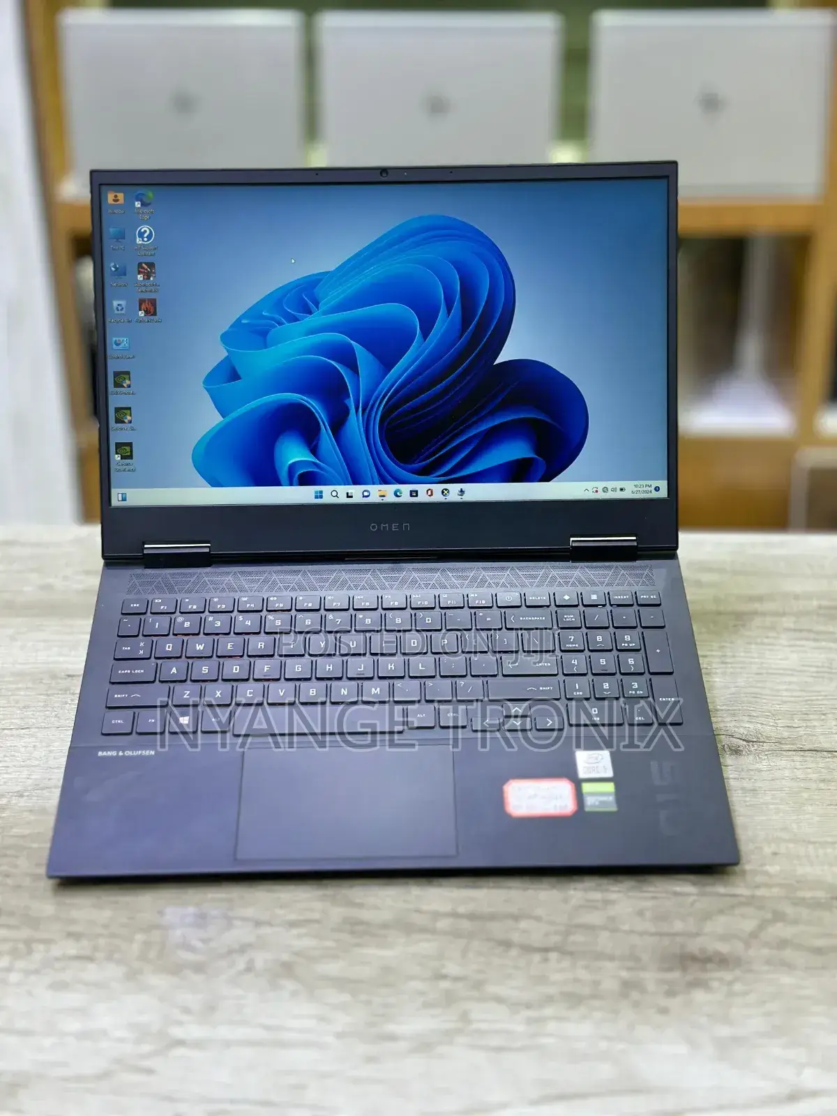 Laptop HP Omen 16 16GB AMD Ryzen 5 SSD 512GB