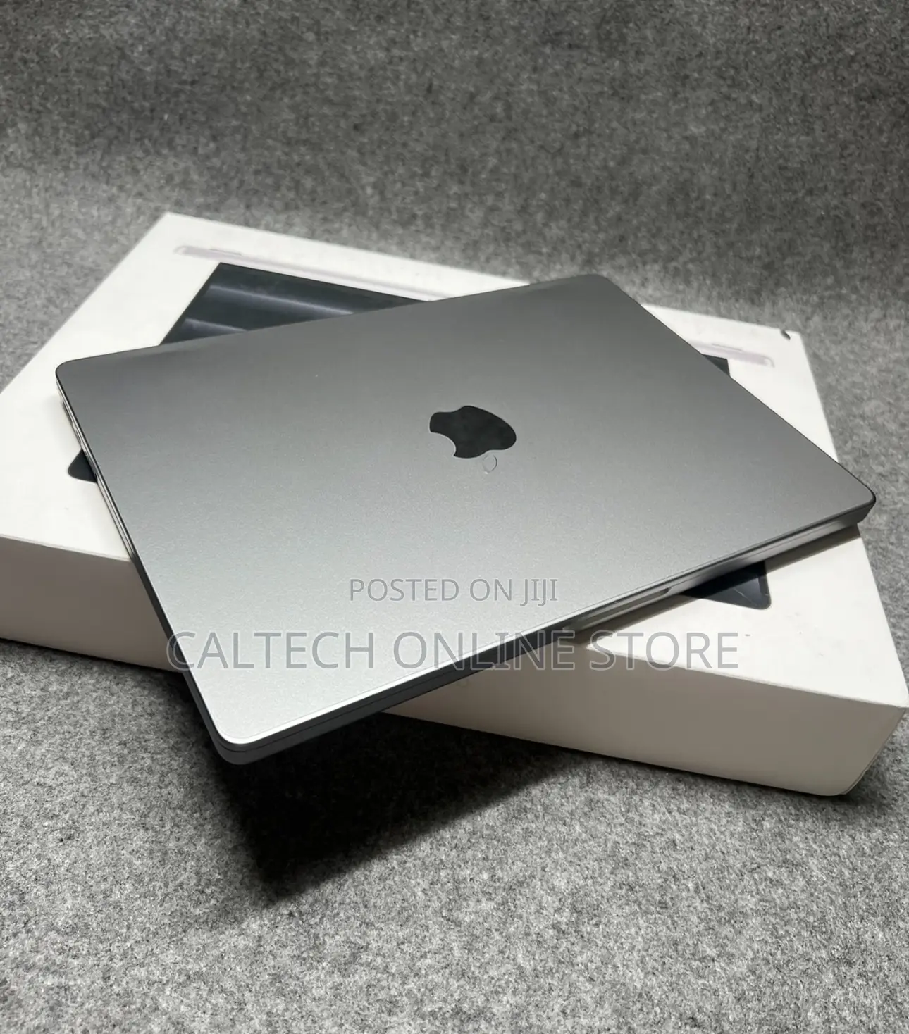 Laptop Apple MacBook Pro 2023 M2 Pro 14-Inch 16GB SSD 512GB