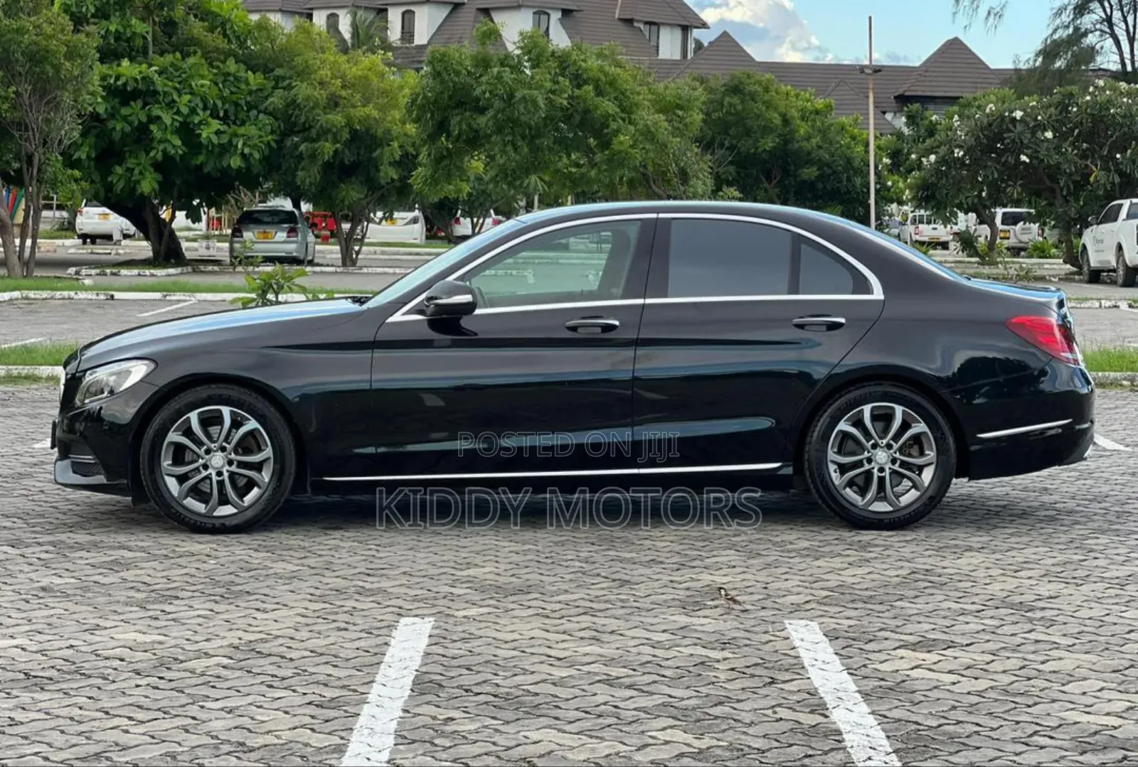 Mercedes-Benz C180 2015 Black