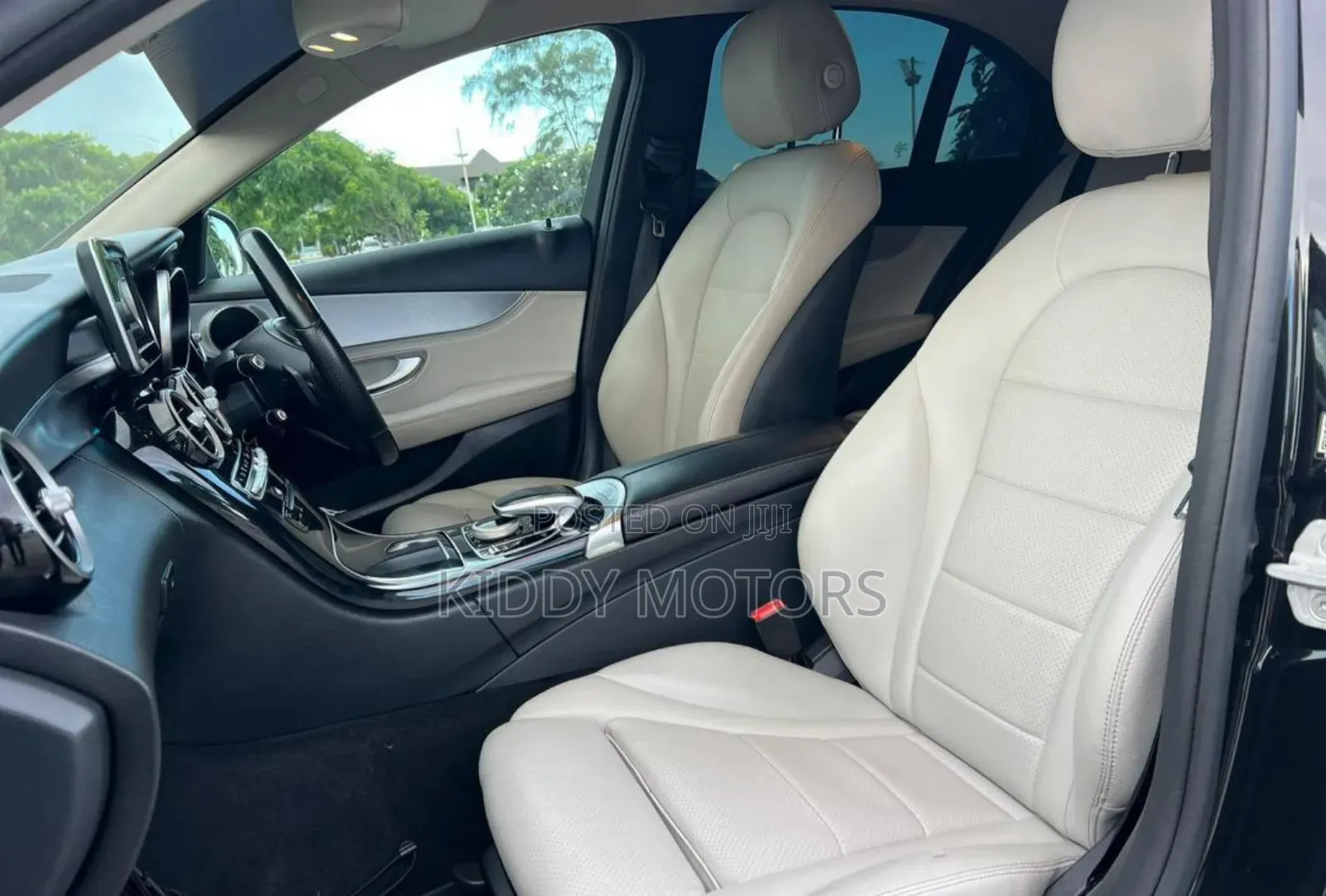 Mercedes-Benz C180 2015 Black